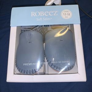 BWT Robeez soft sole shoes